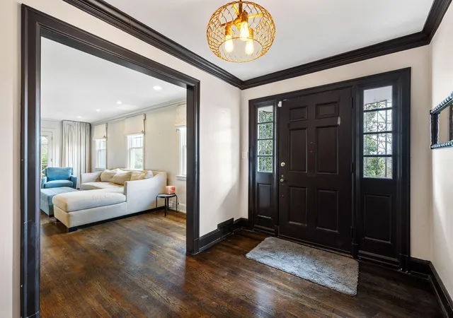 Photo 3 of Single family home for sale at 25 Belvoir Ave, Chattanooga, TN 37411 | MLS# 1529468 | Listing updated on 2026-05-09
