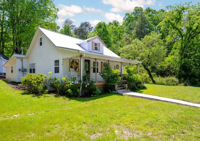 Homes for sale in Sale Creek, TN | 1406 Daugherty Ferry Rd, Sale Creek, TN 37373 | MLS# 1529894