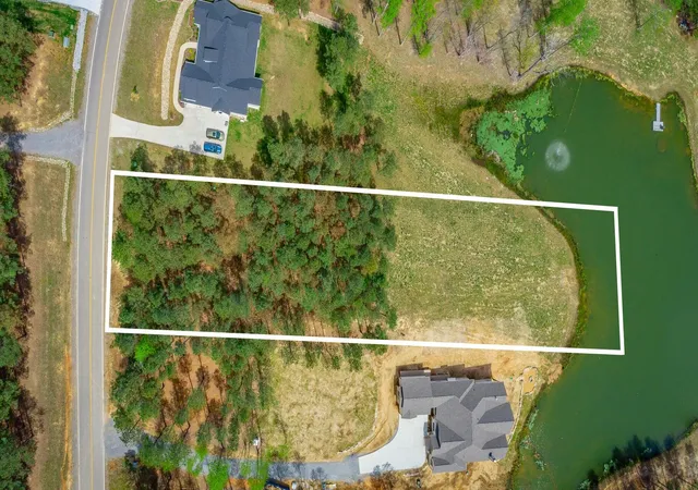 2nd image of 3839 Crockett Pt #Jf151b, Jasper, TN 37347 | MLS# 1532100