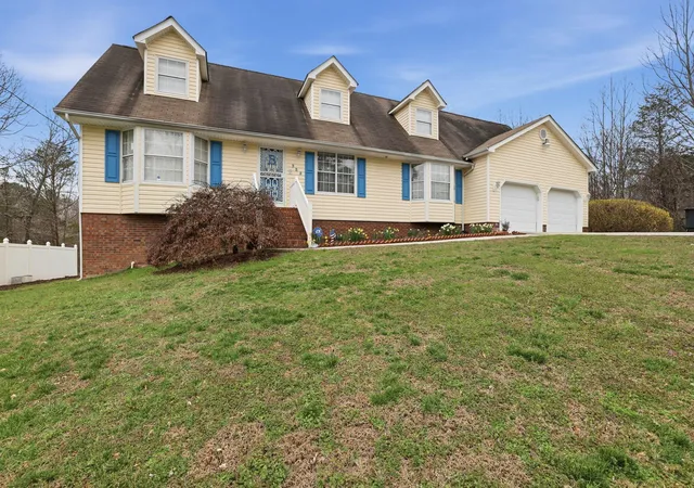 2nd image of 325 Battlefield Dr, Ringgold, GA 30736 | MLS# 1529640