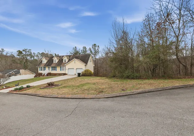 4th image of 325 Battlefield Dr, Ringgold, GA 30736 | MLS# 1529640