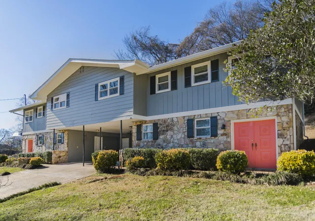 Homes for sale in Chattanooga, TN | 311 E View Dr, Chattanooga, TN 37404 | MLS# 1529844