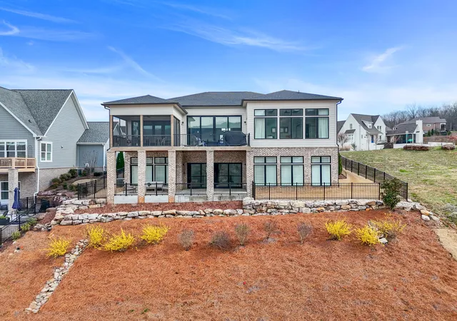 Photo 4 of Single family home for sale at 574 Clingmans Ln, Chattanooga, TN 37419 | MLS# 1529804 | Listing updated on 2026-09-01