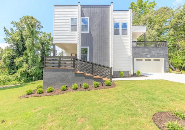 Photo 1 of Single family home for sale at 707 Sylvan Dr, Chattanooga, TN 37411 | MLS# 1530029 | Listing updated on 2026-09-08