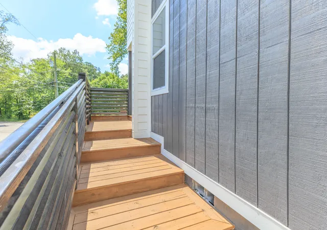 Photo 4 of Single family home for sale at 707 Sylvan Dr, Chattanooga, TN 37411 | MLS# 1530029 | Listing updated on 2026-09-08