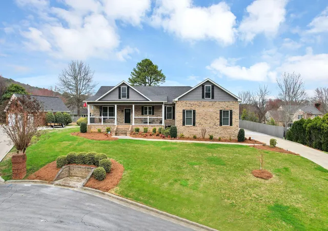2nd image of 1918 Tara Pl, Dalton, GA 30720 | MLS# 1529923