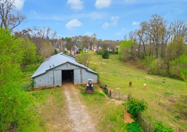 2nd image of 1065 Baggett Rd, Ringgold, GA 30736 | MLS# 1531608