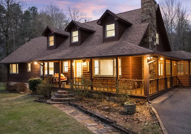 2nd image of 446 Jamestown Rd, Menlo, GA 30731 | MLS# 1530142