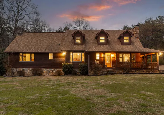1st image of 446 Jamestown Rd, Menlo, GA 30731 | MLS# 1530142