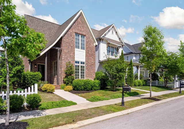 Photo 2 of Sale Pending at 466 Alston Dr, Chattanooga, TN 37419 | MLS# 1532608 | Listing updated on 2026-09-03