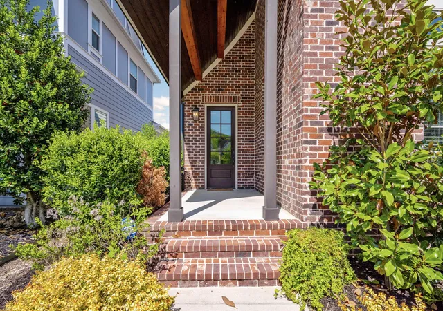 Photo 3 of Sale Pending at 466 Alston Dr, Chattanooga, TN 37419 | MLS# 1532608 | Listing updated on 2026-09-03