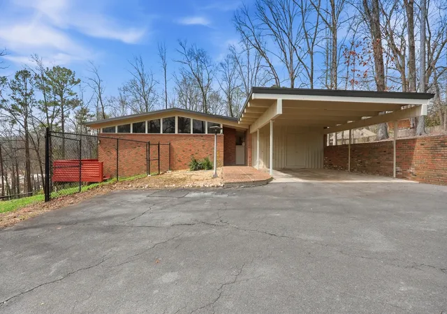 1st image of 820 Atkinson Dr, Dalton, GA 30720 | MLS# 1530424