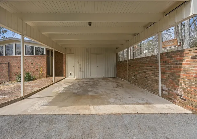 3rd image of 820 Atkinson Dr, Dalton, GA 30720 | MLS# 1530424