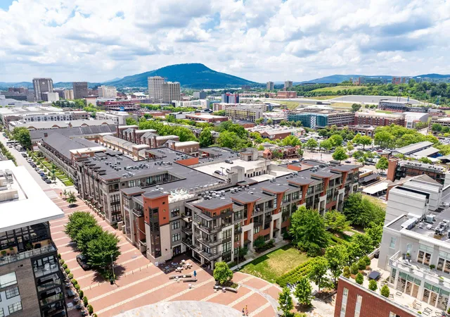 1st image of 129 Walnut St #Unit 304, Chattanooga, TN 37403 | MLS# 1537476
