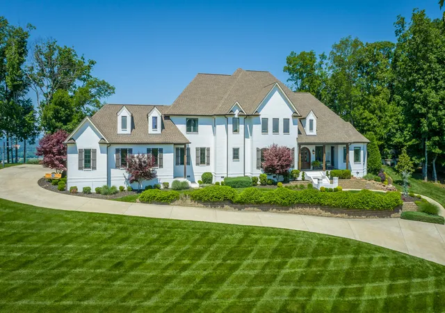 Photo 2 of Single family home for sale at 8269 Balata Dr, Ooltewah, TN 37363 | MLS# 1530941 | Listing updated on 2026-09-22