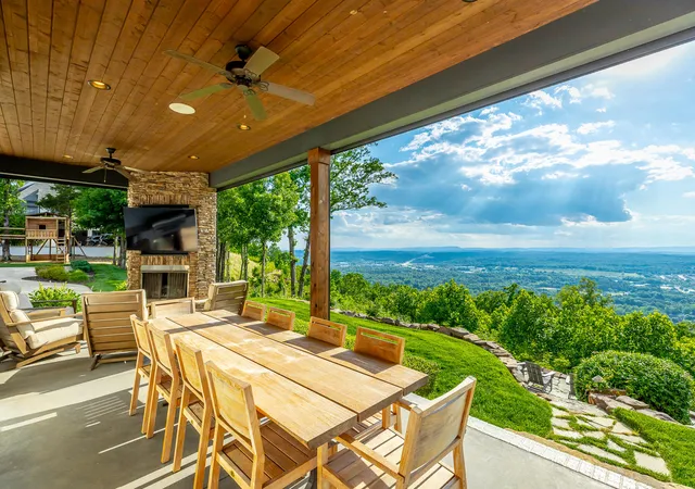 Photo 1 of Sale Pending at 8269 Balata Dr, Ooltewah, TN 37363 | MLS# 1530941 | Listing updated on 2026-10-19