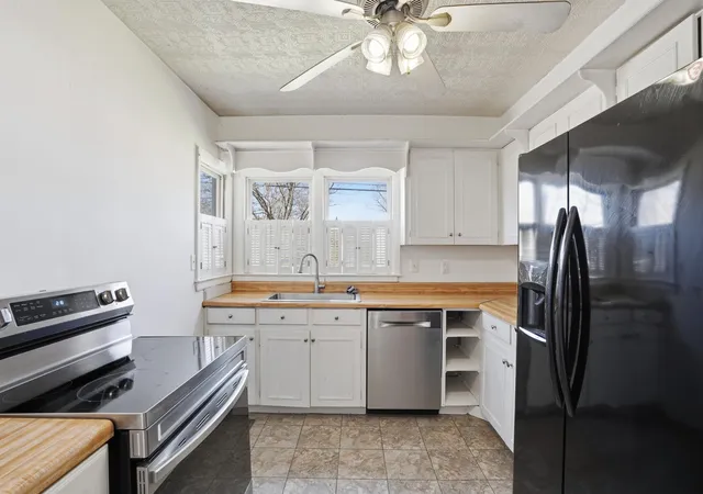 Photo 2 of Sale Pending at 210 Gale Dr, Cleveland, TN 37312 | MLS# 1530551 | Listing updated on 2026-09-10
