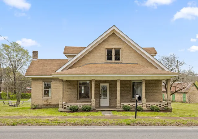 Homes for sale in Chattanooga, TN | 5720 Saint Elmo Ave, Chattanooga, TN 37409 | MLS# 1530768