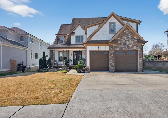 Homes for sale in Ooltewah, TN | 8106 Savannah Bay Dr, Ooltewah, TN 37363 | MLS# 1530981