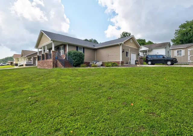 Homes for sale in Dayton, TN | 339 Foothills Dr, Dayton, TN 37321 | MLS# 1530771