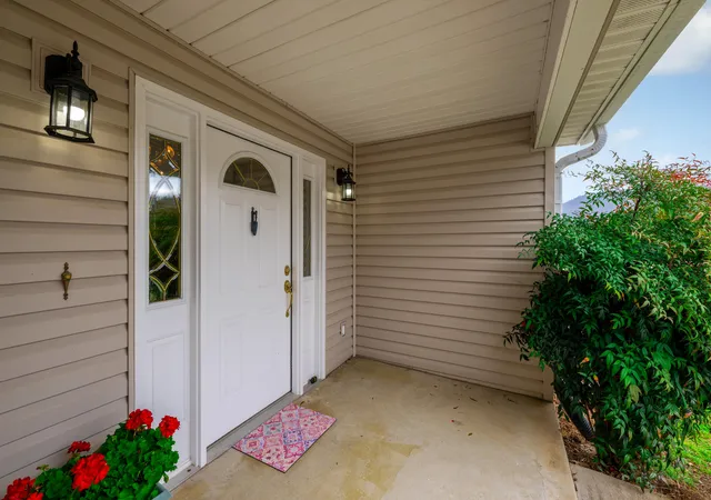 Photo 3 of Single Family Residence at 3731 Kellys Fry Rd, Chattanooga, TN 37419 | MLS# 1536991 | | Sold on 2026-09-24