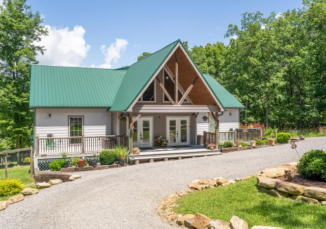 Homes for sale in Menlo, GA | 343 Highlands Forest Rd, Menlo, GA 30731 | MLS# 1531336