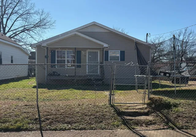 Homes for sale in Chattanooga, TN | 2112 E 14th St, Chattanooga, TN 37404 | MLS# 1530997
