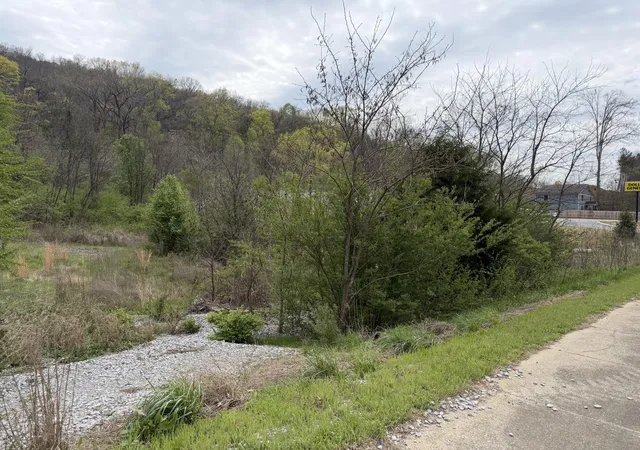 3rd image of 6587 Fairview Rd, Hixson, TN 37343 | MLS# 1531120