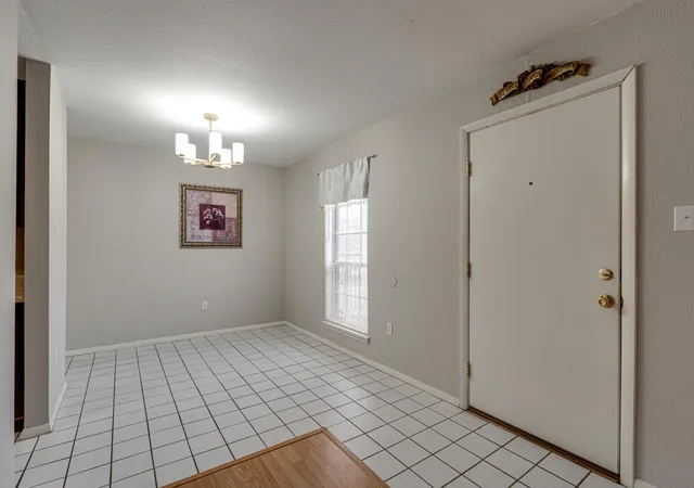 Homes for sale in Chattanooga, TN | 900 Mountain Creek Rd #Apt C43, Chattanooga, TN 37405 | MLS# 1531022