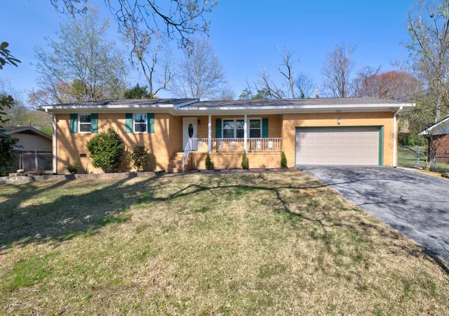 Homes for sale in Hixson, TN | 4323 Norcross Rd, Hixson, TN 37343 | MLS# 1531111
