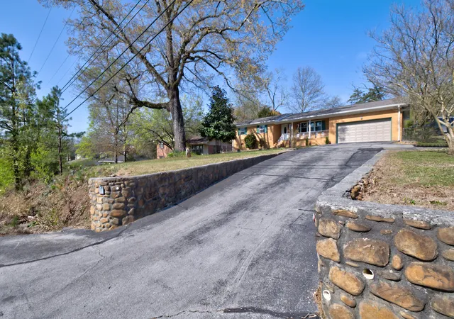 Homes for sale in Hixson, TN | 4323 Norcross Rd, Hixson, TN 37343 | MLS# 1531111