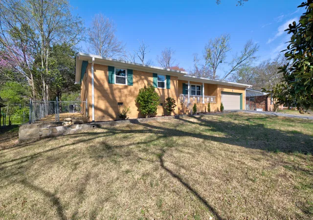 Homes for sale in Hixson, TN | 4323 Norcross Rd, Hixson, TN 37343 | MLS# 1531111