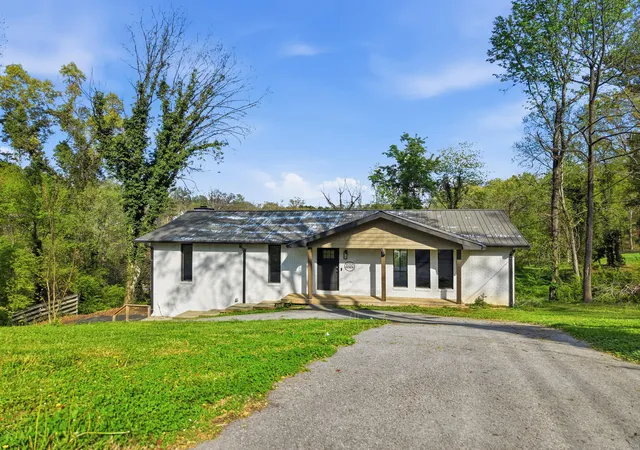2nd image of 6100 Lottie Ln, Chattanooga, TN 37416 | MLS# 1531732