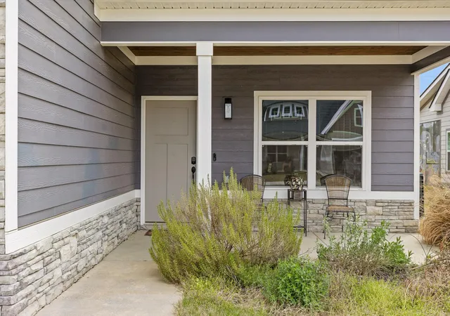 Photo 3 of Single family home for sale at 1046 Silverpine Dr, Chattanooga, TN 37421 | MLS# 1531579 | Listing updated on 2026-09-25