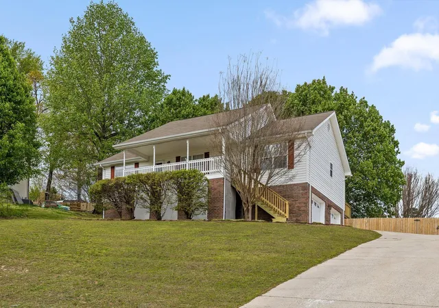 Homes for sale in Hixson, TN | 1453 Oldaker View Ln, Hixson, TN 37343 | MLS# 1531776
