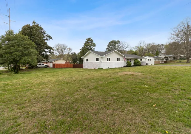 Photo 4 of Single family home for sale at 1103 Clingan Ridge Dr NW, Cleveland, TN 37312 | MLS# 1531580 | Listing updated on 2026-09-05