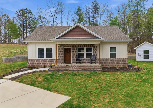 Photo 2 of Single family home for sale at 9 Stonecrest Dr, Rock Spring, GA 30739 | MLS# 1531753 | Listing updated on 2026-07-09