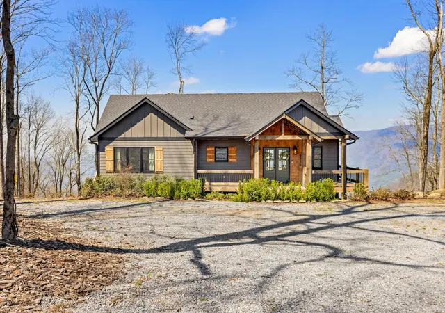 Photo 3 of Single family home for sale at 9359 Highway 52, Chatsworth, GA 30705 | MLS# 1531669 | Listing updated on 2026-08-28