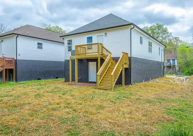 Photo 3 of Single family home for sale at 1307 Pleasant St, Chattanooga, TN 37412 | MLS# 1531860 | Listing updated on 2026-07-27