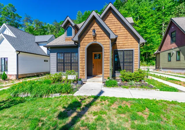 Homes for sale in Chattanooga, TN | 5505 Alabama Ave, Chattanooga, TN 37409 | MLS# 1531933