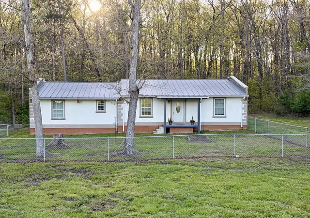 Photo 1 of Sale Pending at 449 W Watts Rd, Ringgold, GA 30736 | MLS# 1531913 | Listing updated on 2026-08-29