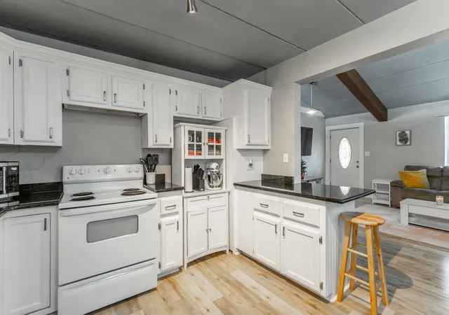 Photo 3 of Sale Pending at 449 W Watts Rd, Ringgold, GA 30736 | MLS# 1531913 | Listing updated on 2026-08-29