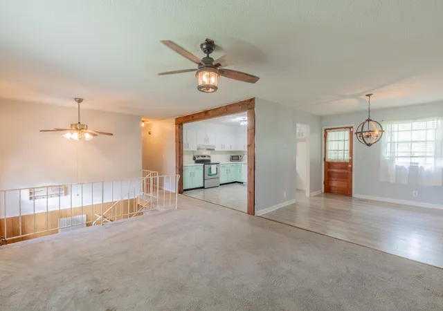 Photo 3 of Single family home for sale at 325 Cindy Cir, Ringgold, GA 30736 | MLS# 1533120 | Listing updated on 2026-08-19