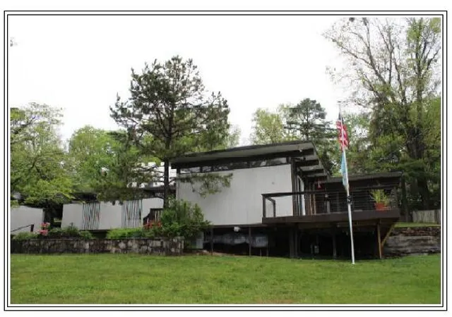 Homes for sale in Signal Mountain, TN | 629 Mississippi Ave, Signal Mountain, TN 37377 | MLS# 1532682