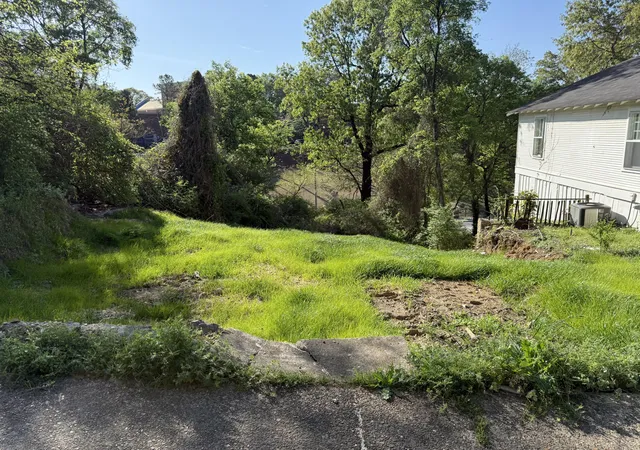 1st image of 218 Baker St, Chattanooga, TN 37405 | MLS# 1531994