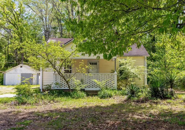 Photo 2 of Single family home for sale at 406 S Germantown Rd, Chattanooga, TN 37411 | MLS# 1532312 | Listing updated on 2026-09-01