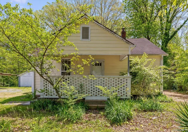 Photo 1 of Single family home for sale at 406 S Germantown Rd, Chattanooga, TN 37411 | MLS# 1532312 | Listing updated on 2026-09-01