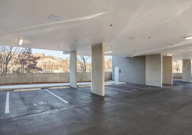 Homes for sale in Chattanooga, TN | 411 Fairpoint St #205, Chattanooga, TN 37405 | MLS# 1532114