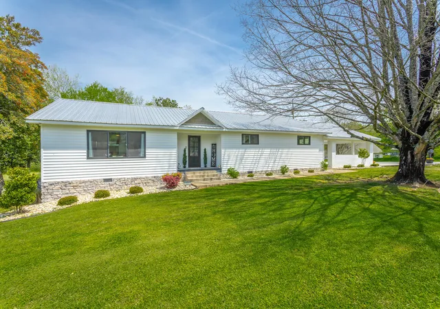 Homes for sale in Decatur, TN | 327 Irwin Ave, Decatur, TN 37322 | MLS# 1532307