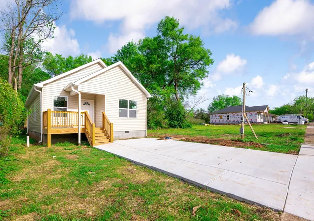Photo 2 of Single family home for sale at 4255 Quinn Adams St, Chattanooga, TN 37410 | MLS# 1532365 | Listing updated on 2026-04-10